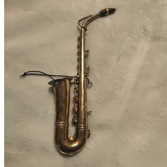 Vintage Miniature Silver Saxophone 7’’ Collectible Ornament Heavy & Detailed! - Picture 2 of 4